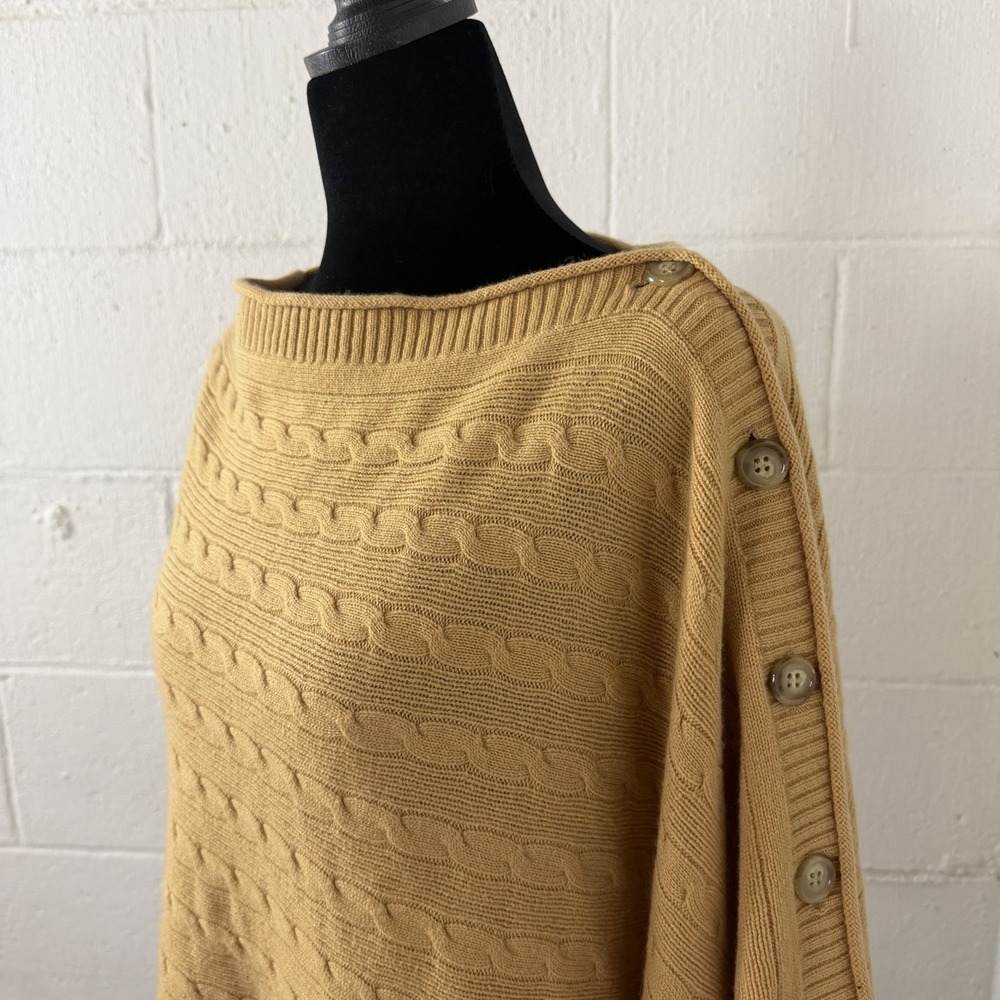 Vince 100% Cashmere Poncho One Size Cable Knit Buttons Camel Luxury Old Money